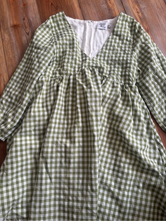 Princess Polly Dresses & Skirts - Princess Polly Green and White Gingham Babydoll Dress